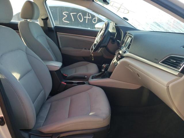 Photo 4 VIN: 5NPD84LF2JH235800 - HYUNDAI ELANTRA SE 