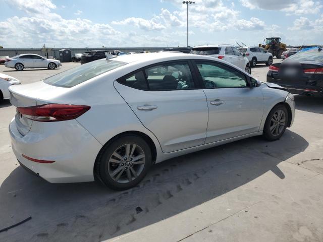 Photo 2 VIN: 5NPD84LF2JH242875 - HYUNDAI ELANTRA SE 