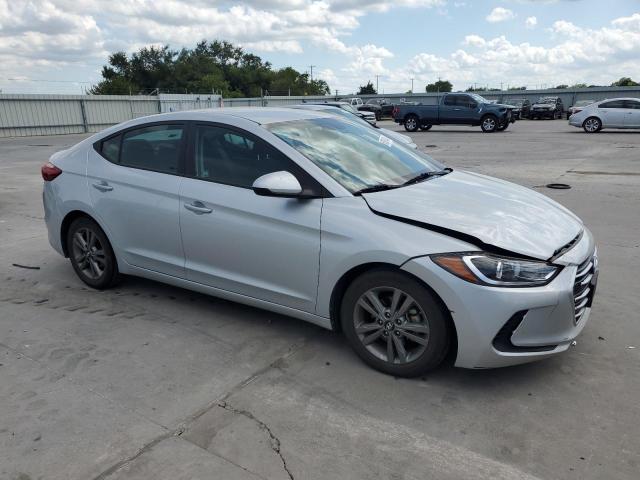 Photo 3 VIN: 5NPD84LF2JH242875 - HYUNDAI ELANTRA SE 