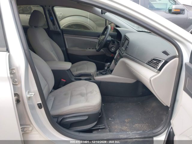 Photo 4 VIN: 5NPD84LF2JH252371 - HYUNDAI ELANTRA 