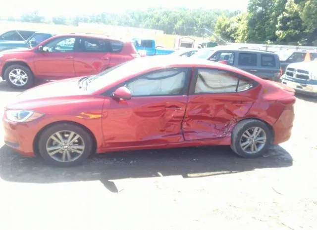 Photo 5 VIN: 5NPD84LF2JH258221 - HYUNDAI ELANTRA 