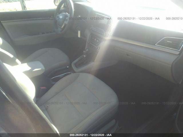 Photo 4 VIN: 5NPD84LF2JH263256 - HYUNDAI ELANTRA 