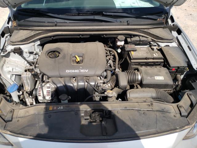 Photo 6 VIN: 5NPD84LF2JH263824 - HYUNDAI ELANTRA SE 