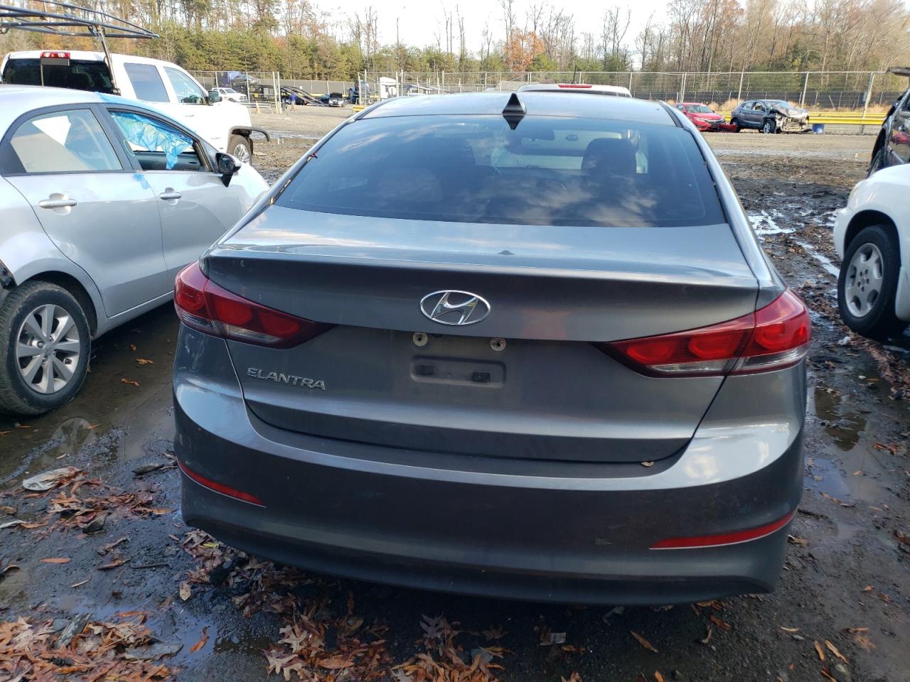 Photo 5 VIN: 5NPD84LF2JH265864 - HYUNDAI ELANTRA 