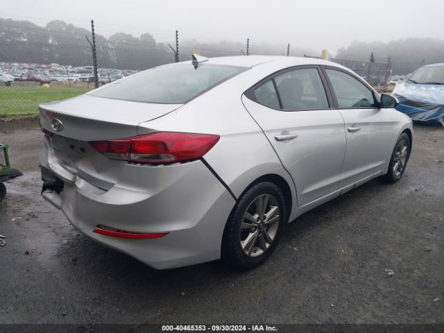 Photo 3 VIN: 5NPD84LF2JH270806 - HYUNDAI ELANTRA 