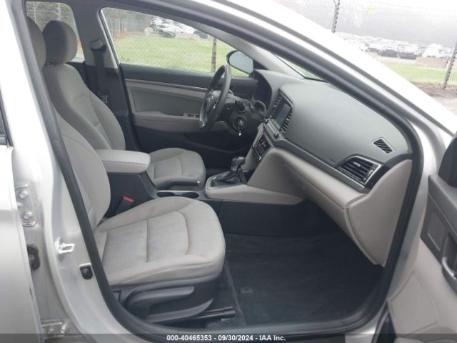 Photo 4 VIN: 5NPD84LF2JH270806 - HYUNDAI ELANTRA 