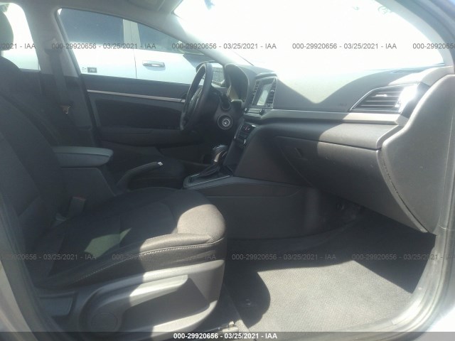 Photo 4 VIN: 5NPD84LF2JH272765 - HYUNDAI ELANTRA 