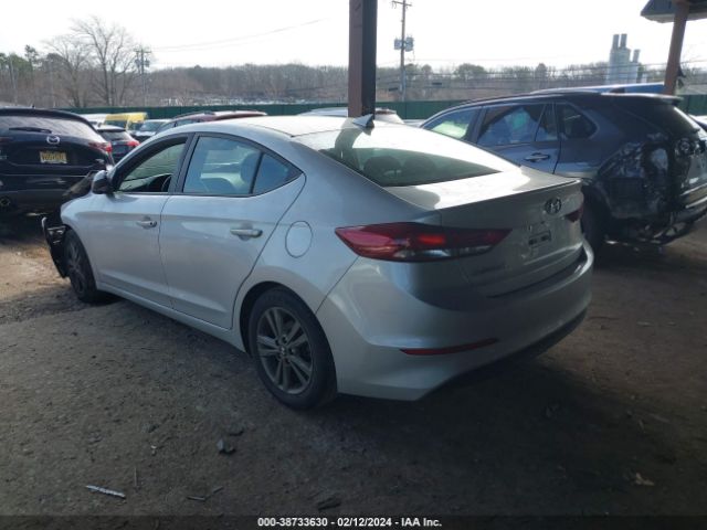 Photo 2 VIN: 5NPD84LF2JH283121 - HYUNDAI ELANTRA 