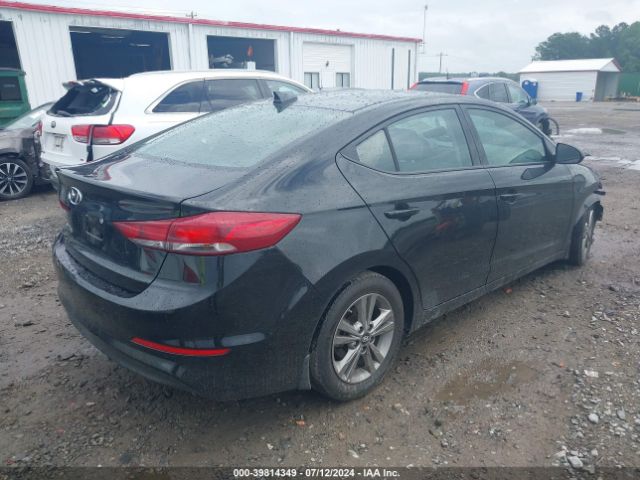 Photo 3 VIN: 5NPD84LF2JH290747 - HYUNDAI ELANTRA 