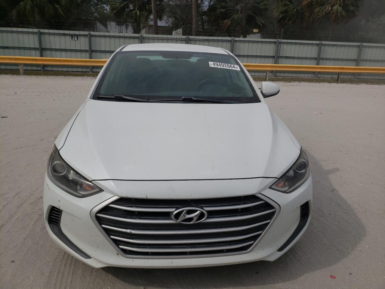 Photo 4 VIN: 5NPD84LF2JH291283 - HYUNDAI ELANTRA 