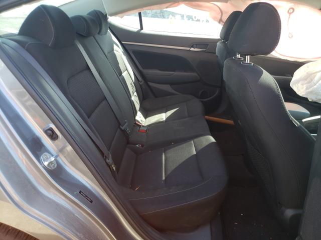 Photo 5 VIN: 5NPD84LF2JH300502 - HYUNDAI ELANTRA SE 