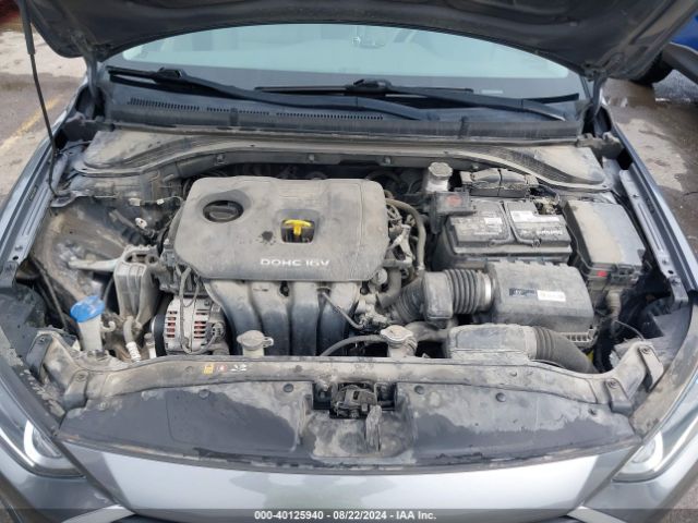 Photo 9 VIN: 5NPD84LF2JH300824 - HYUNDAI ELANTRA 