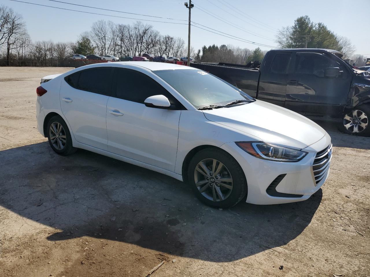 Photo 3 VIN: 5NPD84LF2JH302377 - HYUNDAI ELANTRA 