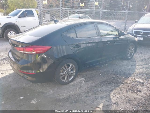 Photo 3 VIN: 5NPD84LF2JH304047 - HYUNDAI ELANTRA 