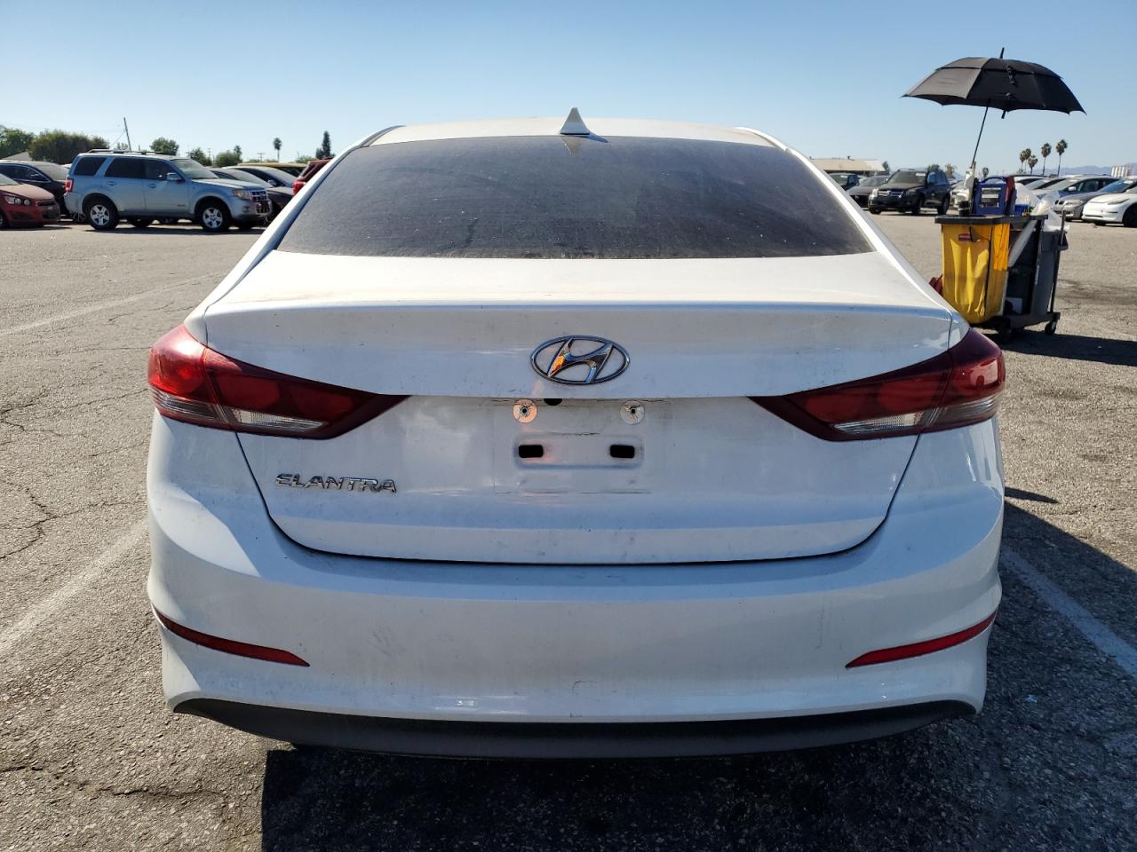 Photo 5 VIN: 5NPD84LF2JH315095 - HYUNDAI ELANTRA 