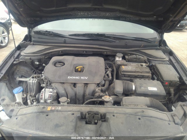 Photo 9 VIN: 5NPD84LF2JH317333 - HYUNDAI ELANTRA 