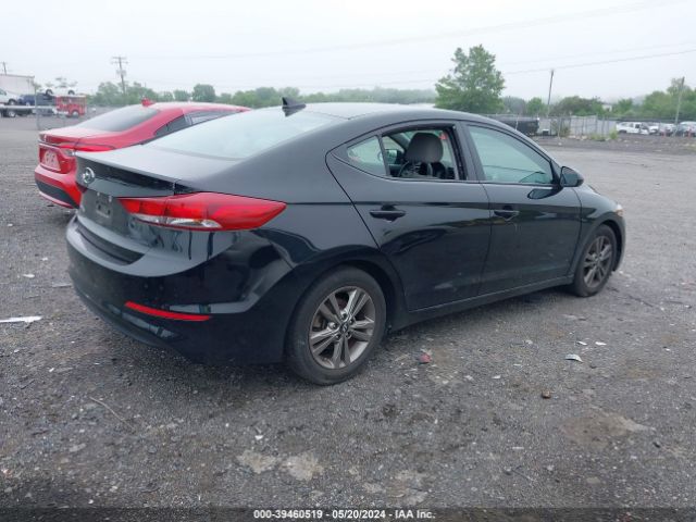 Photo 3 VIN: 5NPD84LF2JH317381 - HYUNDAI ELANTRA 