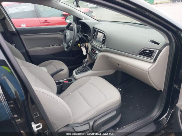 Photo 4 VIN: 5NPD84LF2JH317381 - HYUNDAI ELANTRA 