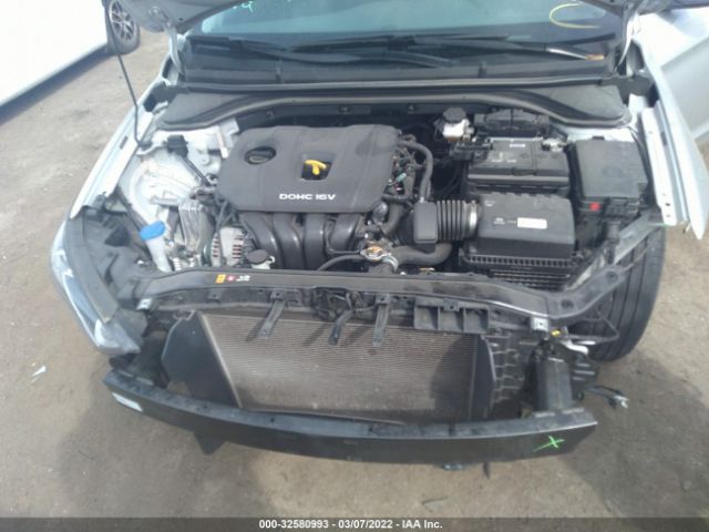 Photo 9 VIN: 5NPD84LF2JH317395 - HYUNDAI ELANTRA 