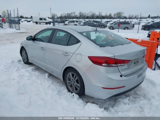 Photo 2 VIN: 5NPD84LF2JH319342 - HYUNDAI ELANTRA 