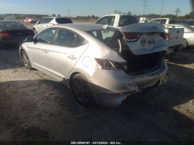 Photo 2 VIN: 5NPD84LF2JH320975 - HYUNDAI ELANTRA 