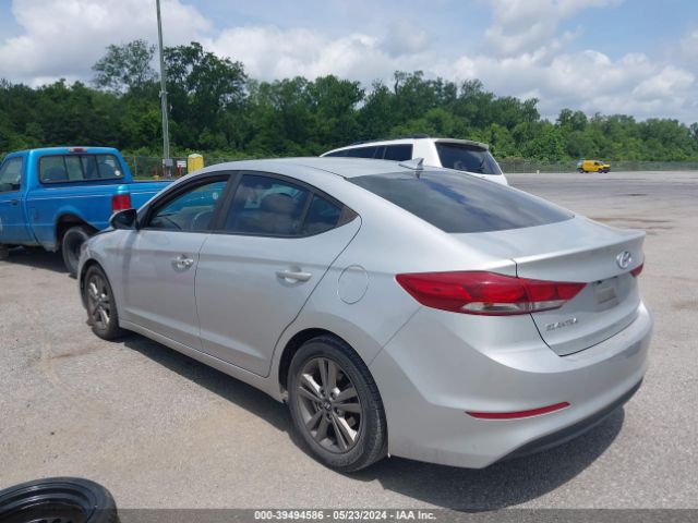 Photo 2 VIN: 5NPD84LF2JH321138 - HYUNDAI ELANTRA 