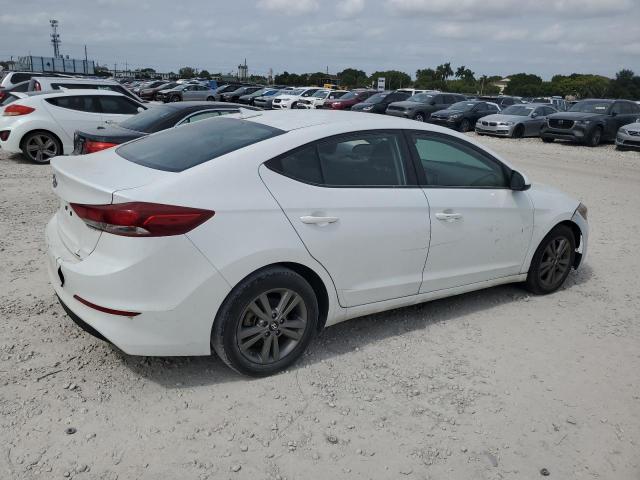 Photo 2 VIN: 5NPD84LF2JH328087 - HYUNDAI ELANTRA SE 