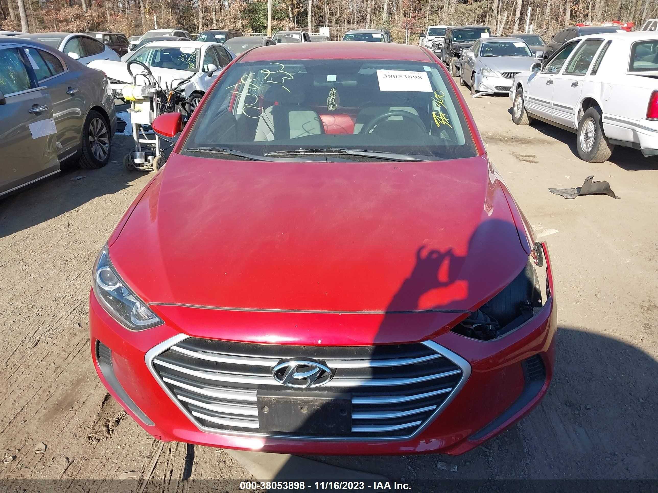 Photo 11 VIN: 5NPD84LF2JH336660 - HYUNDAI ELANTRA 