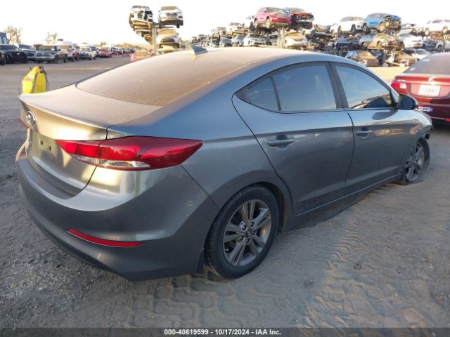 Photo 3 VIN: 5NPD84LF2JH354799 - HYUNDAI ELANTRA 