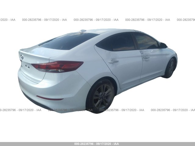 Photo 3 VIN: 5NPD84LF2JH370811 - HYUNDAI ELANTRA 