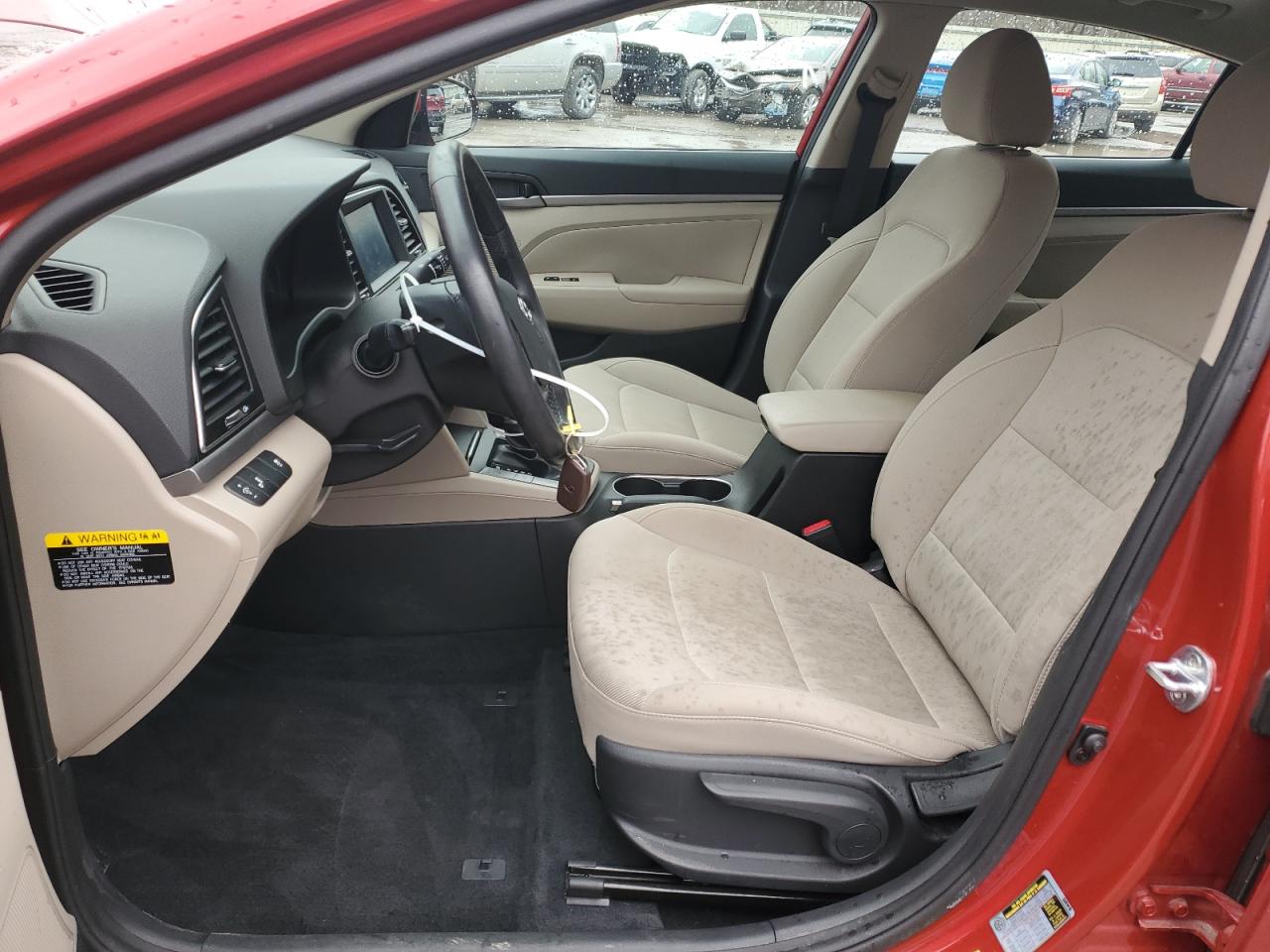 Photo 6 VIN: 5NPD84LF2JH379654 - HYUNDAI ELANTRA 