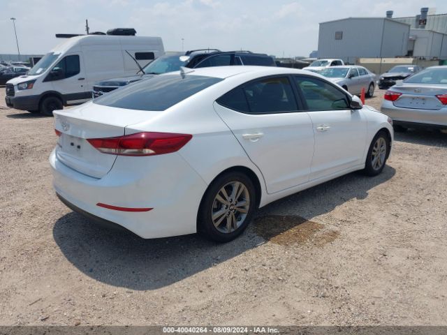 Photo 3 VIN: 5NPD84LF2JH379993 - HYUNDAI ELANTRA 