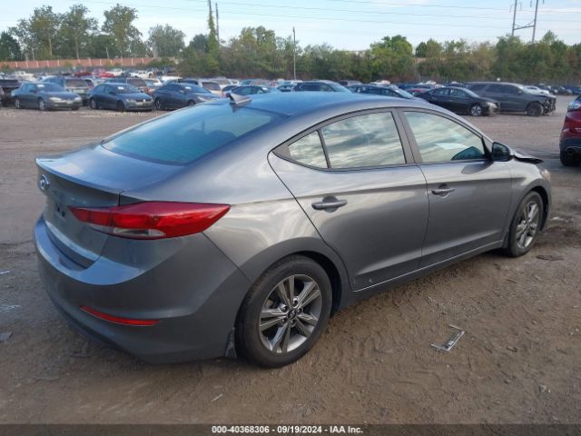 Photo 3 VIN: 5NPD84LF2JH386541 - HYUNDAI ELANTRA 