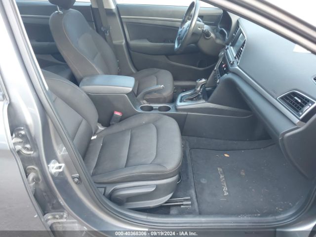 Photo 4 VIN: 5NPD84LF2JH386541 - HYUNDAI ELANTRA 