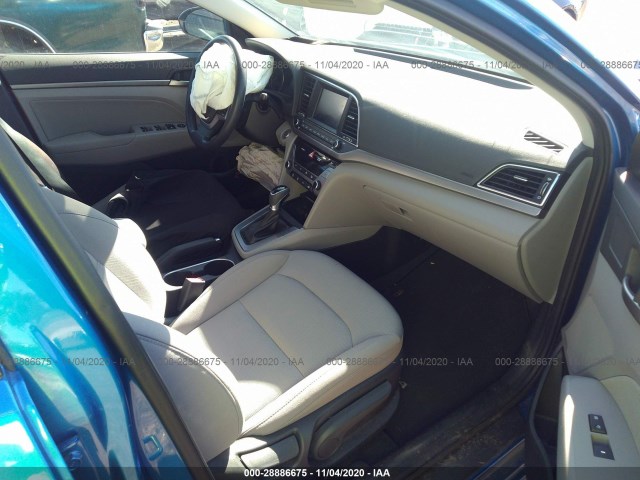 Photo 4 VIN: 5NPD84LF2JH395546 - HYUNDAI ELANTRA 