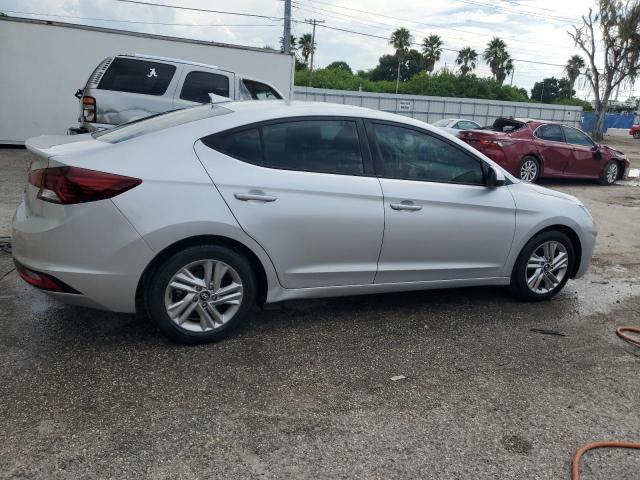 Photo 2 VIN: 5NPD84LF2KH413416 - HYUNDAI ELANTRA SE 