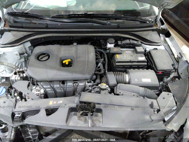 Photo 9 VIN: 5NPD84LF2KH413836 - HYUNDAI ELANTRA 