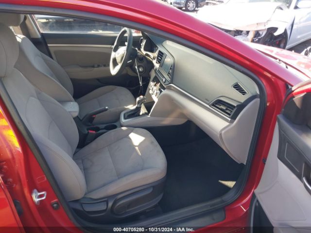 Photo 4 VIN: 5NPD84LF2KH425565 - HYUNDAI ELANTRA 