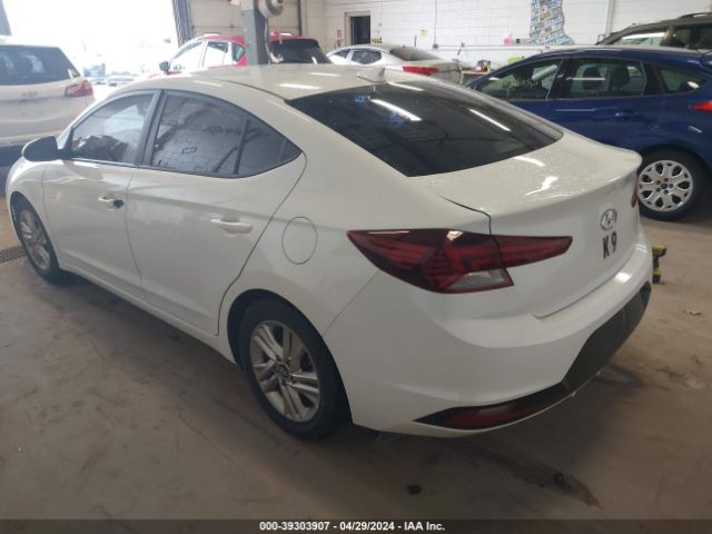 Photo 2 VIN: 5NPD84LF2KH427462 - HYUNDAI ELANTRA 