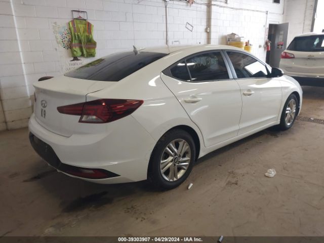 Photo 3 VIN: 5NPD84LF2KH427462 - HYUNDAI ELANTRA 