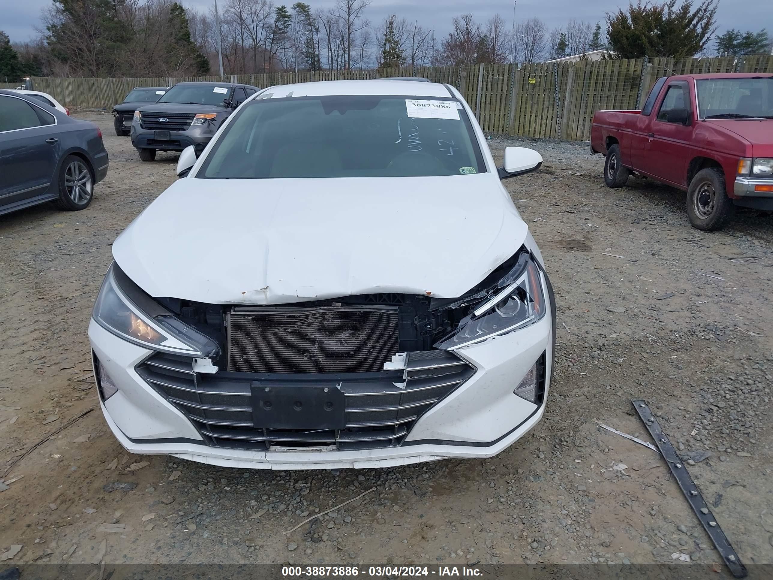 Photo 11 VIN: 5NPD84LF2KH429552 - HYUNDAI ELANTRA 