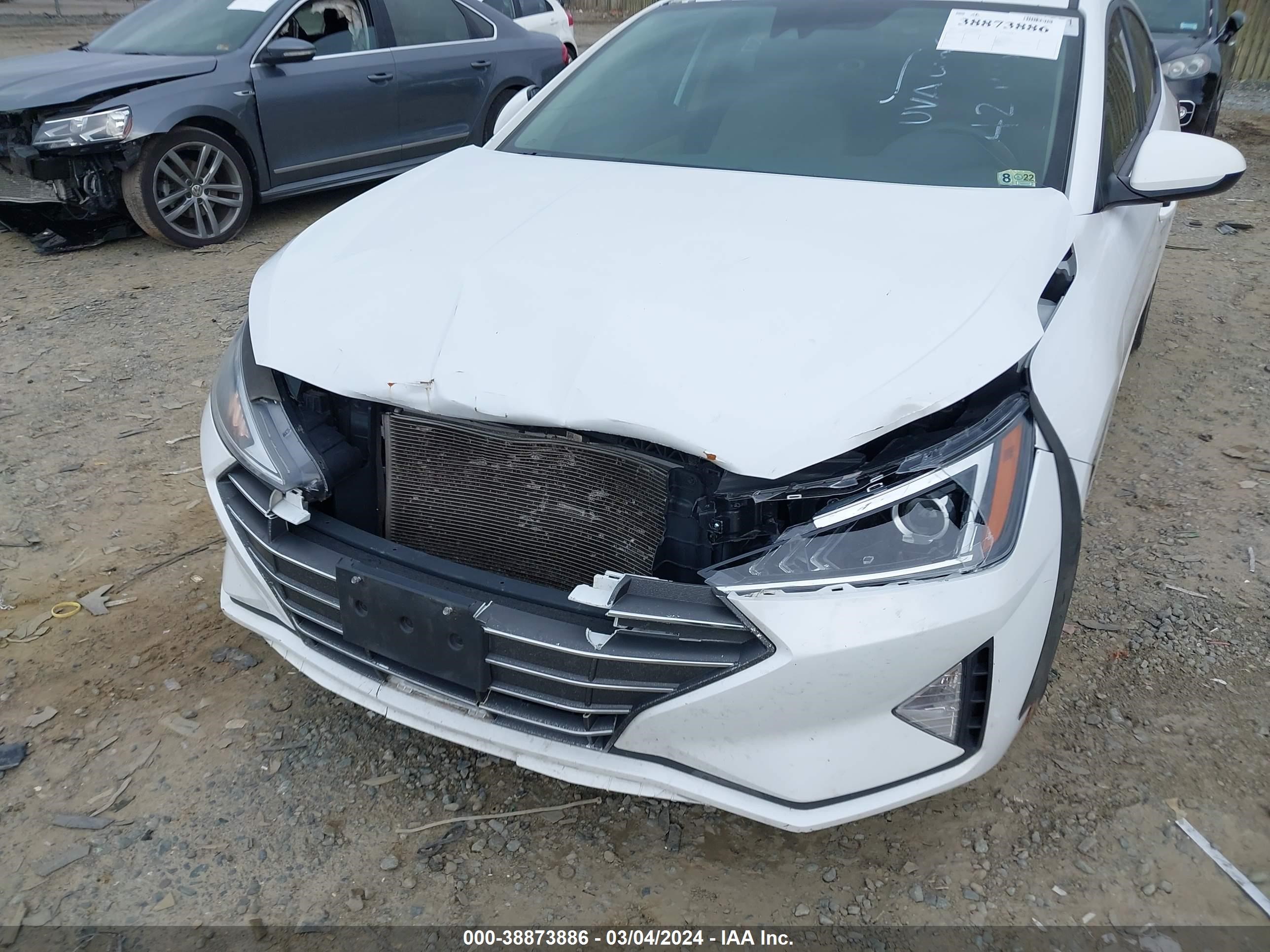 Photo 5 VIN: 5NPD84LF2KH429552 - HYUNDAI ELANTRA 