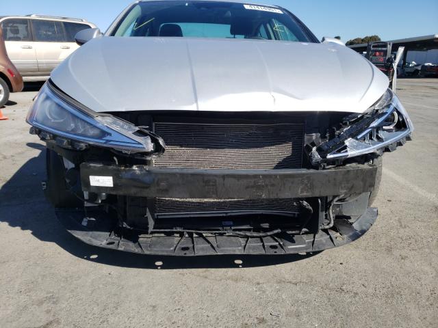 Photo 8 VIN: 5NPD84LF2KH436498 - HYUNDAI ELANTRA SE 