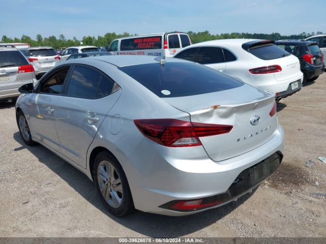 Photo 2 VIN: 5NPD84LF2KH440177 - HYUNDAI ELANTRA 