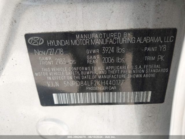 Photo 8 VIN: 5NPD84LF2KH440177 - HYUNDAI ELANTRA 