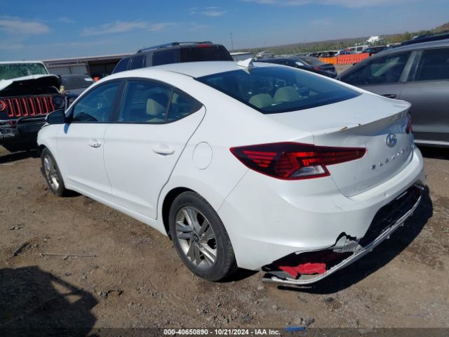 Photo 2 VIN: 5NPD84LF2KH442057 - HYUNDAI ELANTRA 