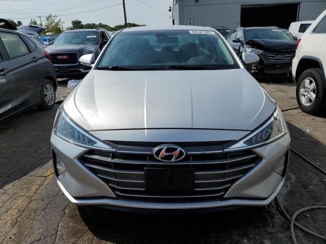 Photo 4 VIN: 5NPD84LF2KH443774 - HYUNDAI ELANTRA SE 