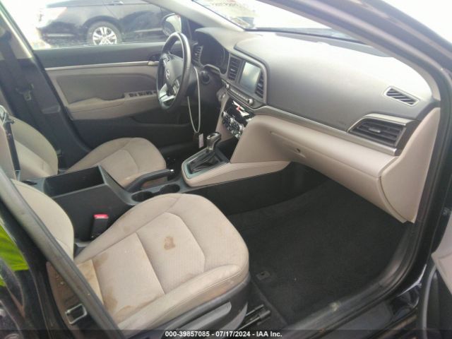 Photo 4 VIN: 5NPD84LF2KH457528 - HYUNDAI ELANTRA 