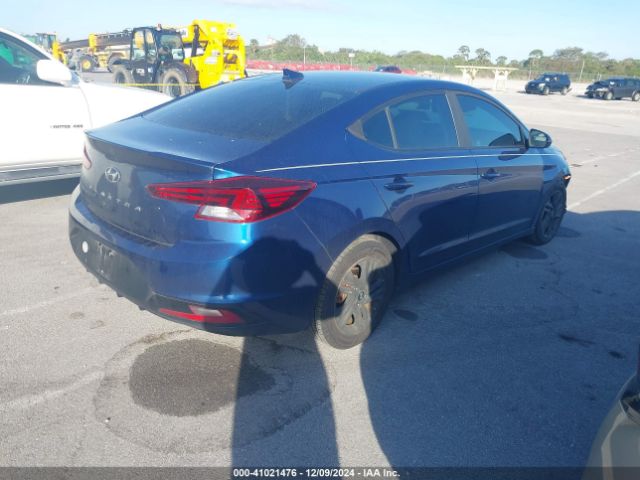 Photo 3 VIN: 5NPD84LF2KH462695 - HYUNDAI ELANTRA 