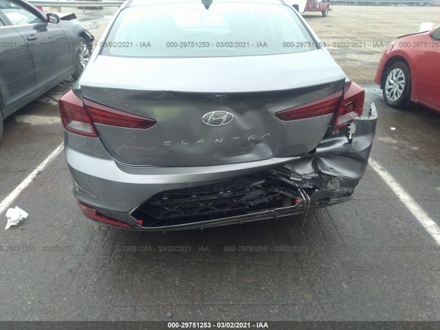 Photo 5 VIN: 5NPD84LF2KH465371 - HYUNDAI ELANTRA 